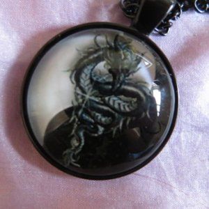 NWOT Yin Yang Cabochon DRAGON Pendant Necklace Chain Included (K223)